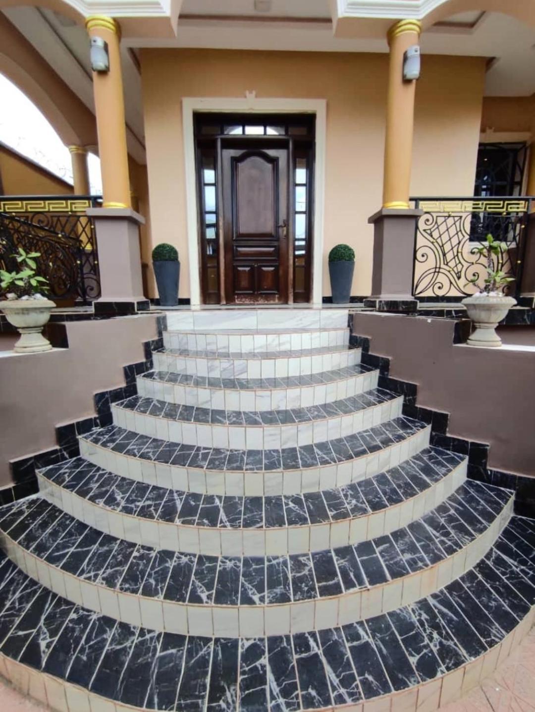 Residence Cherel 'New' Yaoundé Kültér fotó